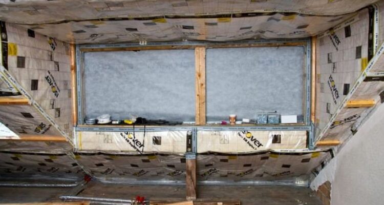 Photo by sanier.de - Typische Fehler beim Verlegen der Dampfsperre im Altbau und wie man Schimmel vermeidet